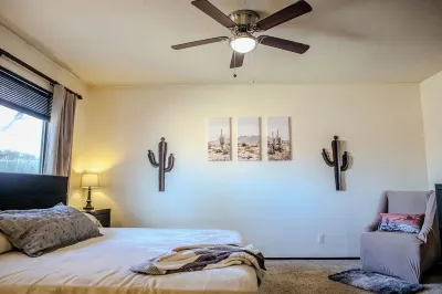 Rustic Charm near Trails & Brews - Pet Friendly enclosed Yard Hotels near Speedway