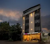 Aceotel Select Sarvagya, Vijay Nagar- A Luxury Boutique Hotel -Nipania Hotels near Phoenix Citadel Mall
