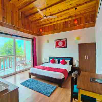 Satopanth the Auli Resort Rooms