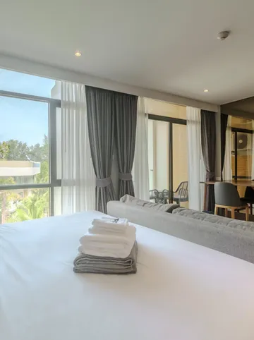 รูปภาพของ1412 Wyndham Gardens คอนโดหรูพร้อมสระว่ายน้ำ