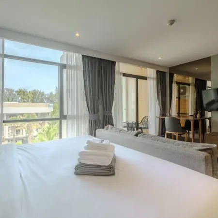 Wyndham Gardens 1321 Studio, 1m from Naithon Beach Отели рядом с достопримечательностью «Пляж Наитхон»