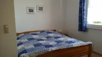 Separate vacation apartment close to the sea (800m) in Wustrow, quiet central location, WLAN