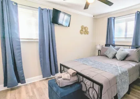 Cute Apartment Near the Airport-9B