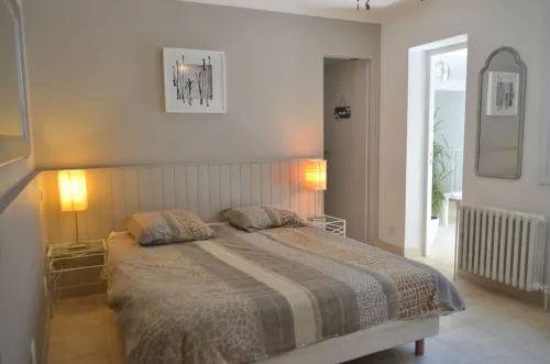 Magnificent little house, gîte, well located - Country Houses