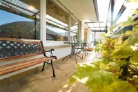 Large, quiet vacation apartment (approx. 70sqm) with large balcony and shared use of the garden
