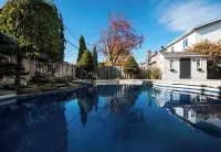 Lux. 4BR House with Pool near DT