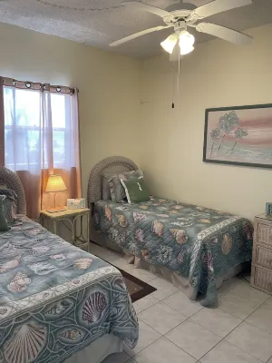 Long Key TownHouse Condo Отели рядом с достопримечательностью «Си Берд Марина»