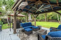 Dania Beach Spectacular Oasis. Close to the Beach, Ft. Airport and Port