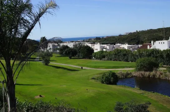 Apartment ideal for Golf Trip - FINCA CORTESIN