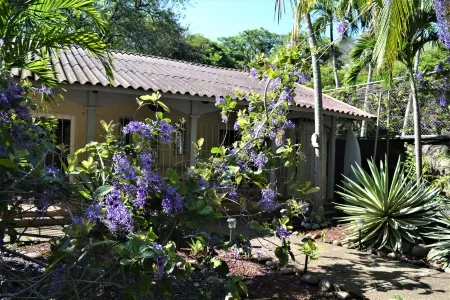 La Casita Private garden view beachfront