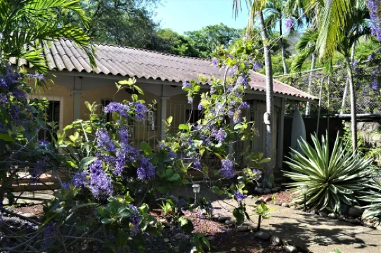 La Casita Private garden view beachfront