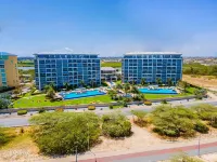 Luxurious condo with a perfect ocean and sunset view