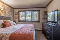 REMODELED 2 BED CONDO