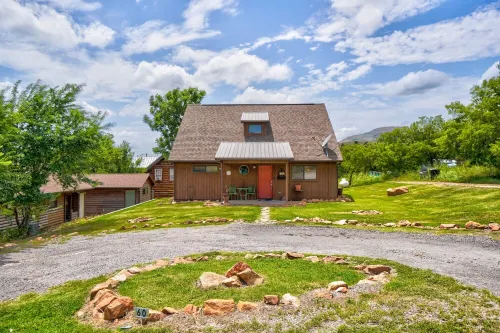 Picturesque Mountain View near Fort Sill