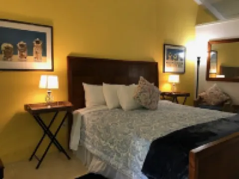 Updated/Beautifully Decorated Club St. Croix Condo - 2 Beds/2 Baths ON THE BEACH Hotels in 