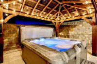 Modern 3-Bedroom Villa with Jacuzzi and Gym