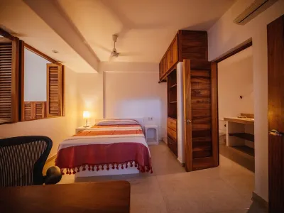 Tranquil Cliffside Apartment with Stunning Ocean Views
