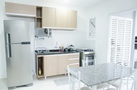 Amazing apartment at 350m from Perequê Açu. Отели рядом с достопримечательностью «Ubatuba Bus Station»