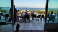 Amazing beachfront apartment on the beach