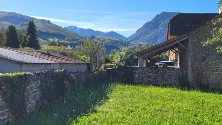 Maison de Village en Béarn, à 20 km de la Station de ski La Pierre Saint-martin Отели в г. Арет