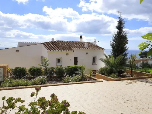 Detached Villa with 2 Bedrooms, Private Pool and special Panoramic Sea Views