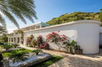 Stunning Villa Movina with Gym, Two Pools, and Breathtaking Views of St. Barts