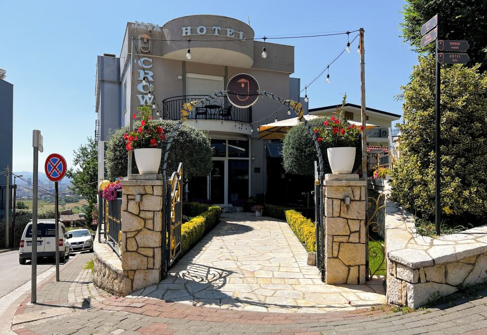 자타 크라운 호텔