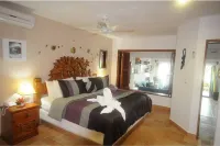 Condo Mirage # 2 by Ecobeaches