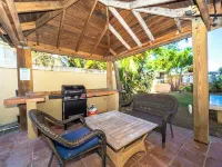 Oceanfront 8-bedroom Villa with Pool, Fully Fenced for Privacy, Incredible Views Hotels in Zarzal