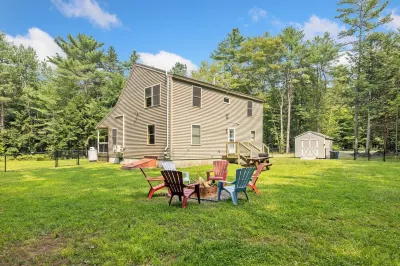 C-Howder Chalet Dog Heaven! Huge Fenced Yard