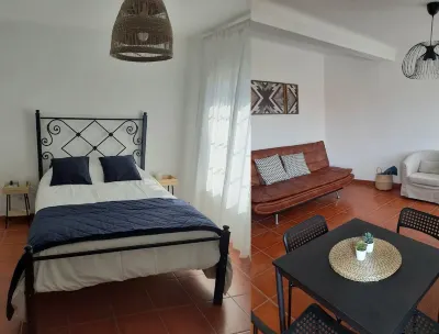 Porta Reguengos Modern Apartment free on street parking Hotel di 