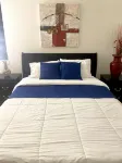 Newly Built Private Lux APT close to Ontario Airpt