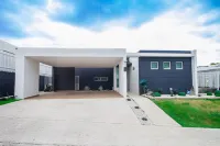 House close to the beach, adventure parks and authentic Puerto Rican restaurants