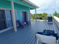 Cozy, new, beach cottage with a spectacular ocean view - Point of View Hotels in Rolleville