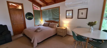 Ai's Rural Retreat Отели рядом с достопримечательностью «Skydive Abel Tasman»