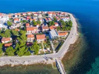 , Directly by the Sea, - New House for 10 People Hotels in Vir