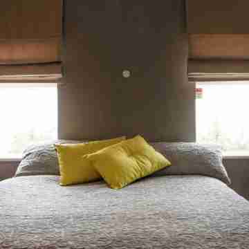 Downtown Design Studio Studio Rooms