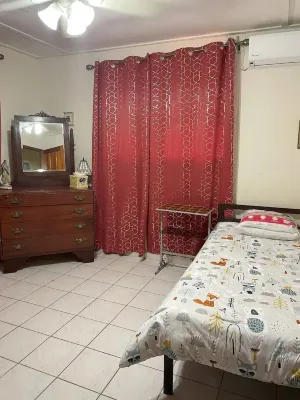 Enjoy family size cozy home Hotels in 