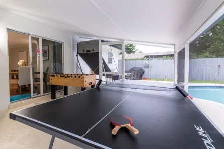 Charming and Amaizing Home with Pool in Miramar Отели в г. Мирамар