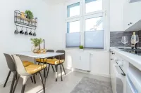 Perfect for 4 | 10min zur Messe, Bathtub + Shower, full Kitchen
