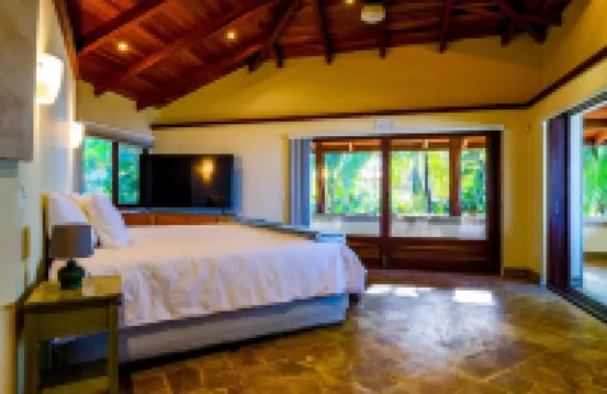 Private Gated Beachfront Sanctuary with Rustic Coastal Charm – Casa Blue Lagoon
