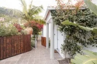Casa Oliva-Panorama: Large designer apartment, fantastic views, heated pool