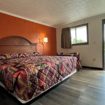 Economy Inn