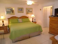 Vitamin Sea - Beachfront and ground floor at Coral Bay