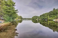 Lakefront Home in Barnstead w/ Seasonal Hot Tub - Homestays
