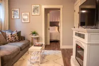 Douglas on Third Hotels in McMinnville