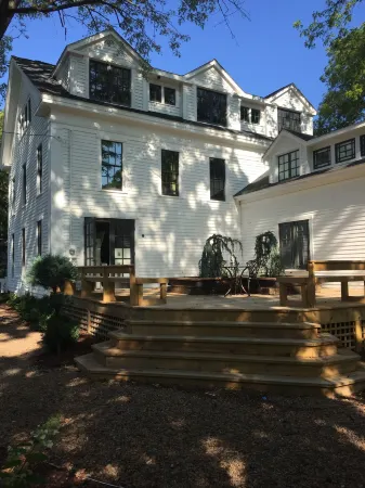 Judson Heath Colonial Inn Отели в г. Сотак