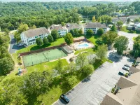 Nature's Mix 2 Bedroom Condo by RedAwning