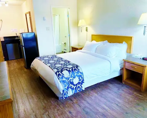 Grande Mountain Lodge Hotels in Grande Cache