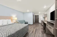 WoodSpring Suites Chandler Phoenix Medical Center